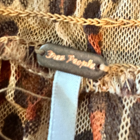 Free People Hello There Leopard Blouse LG - Picture 9 of 12